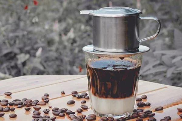 cà phê sữa pha phin